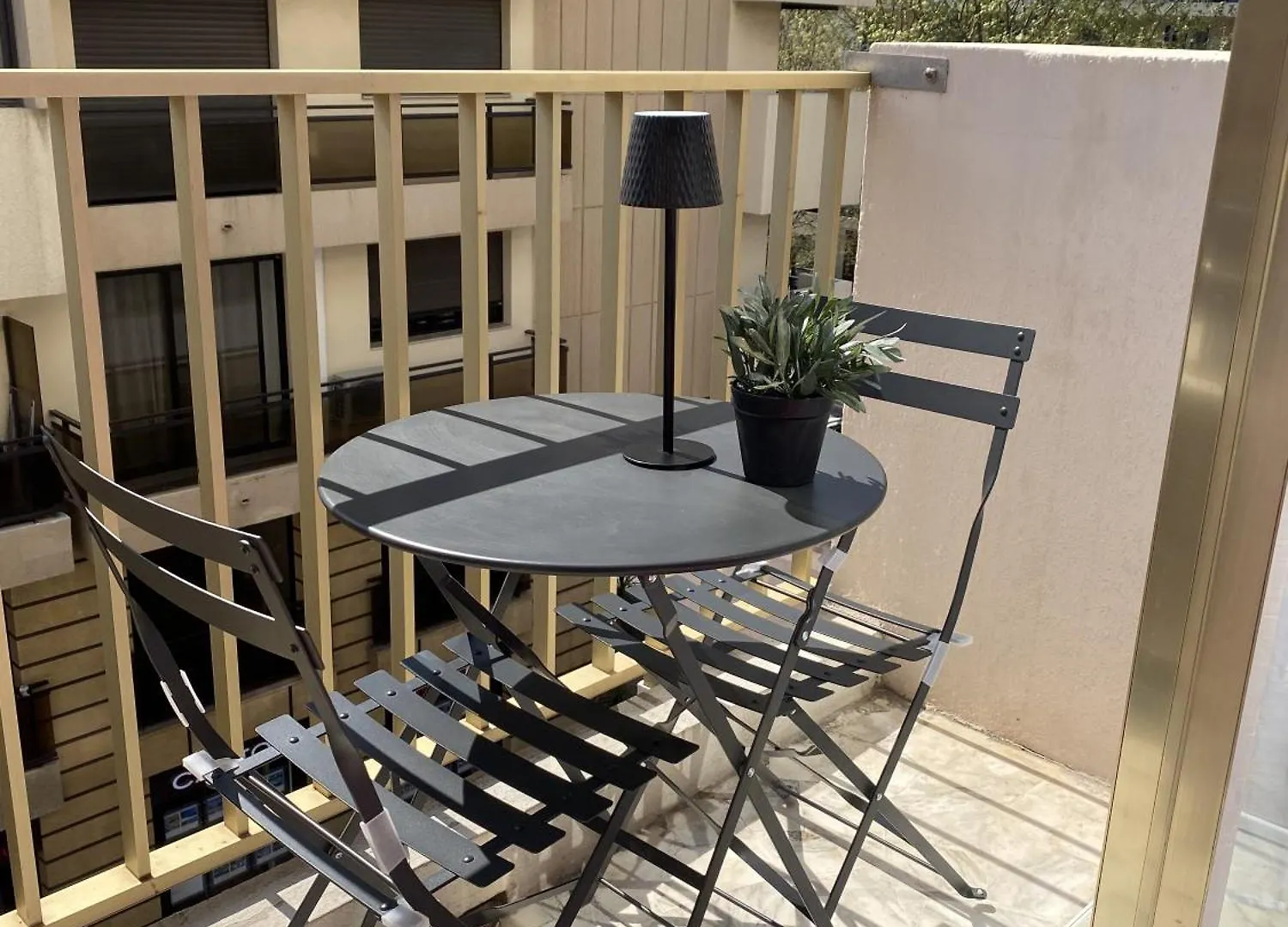 Apartment A Deux Pas Des Plages Et Au Coeur Du Vieil Antibes , Beau Studio Renove