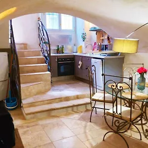 De Charme Au Coeur Du Vieil Appartement